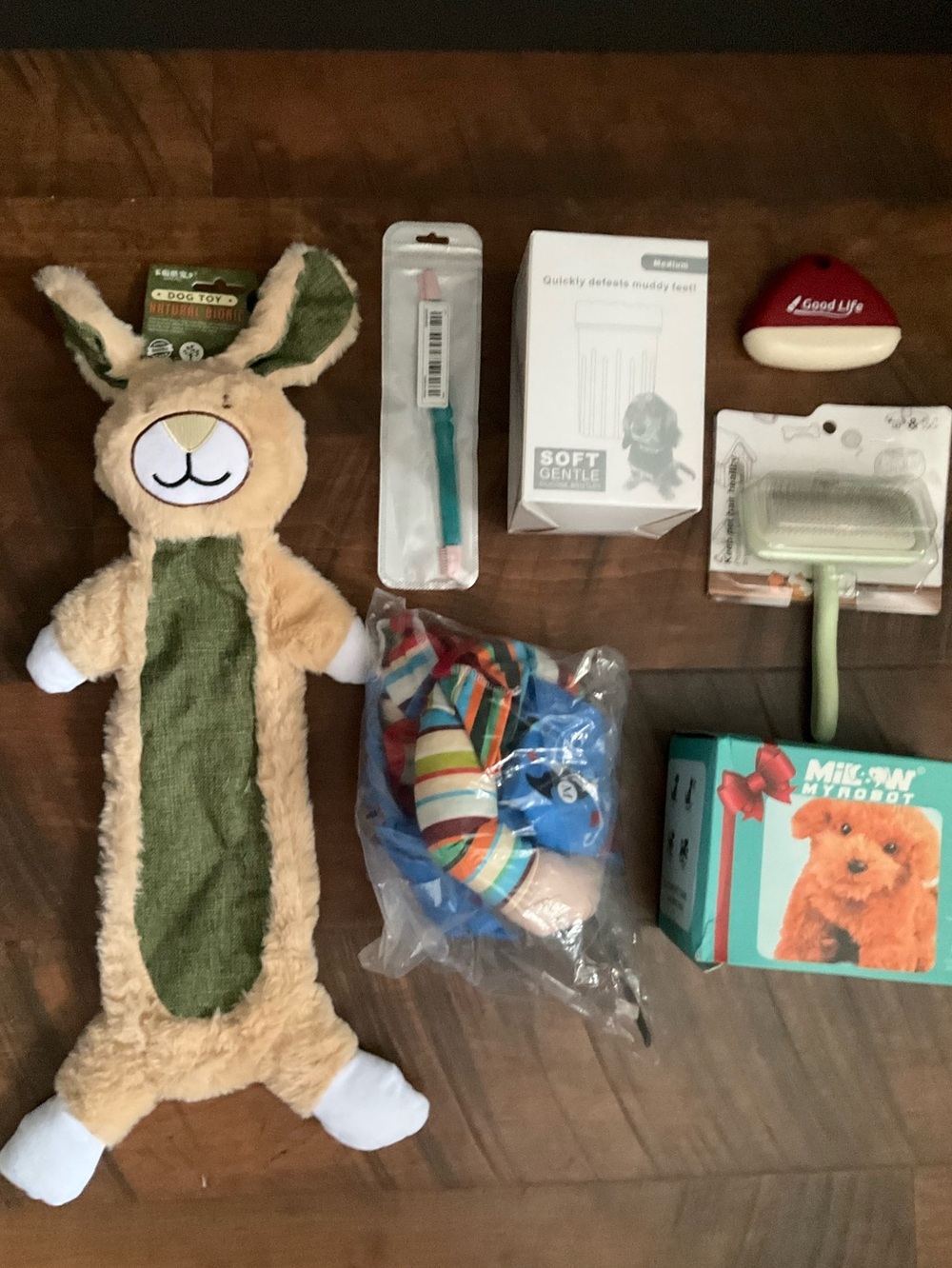 7 piece M dog bundle